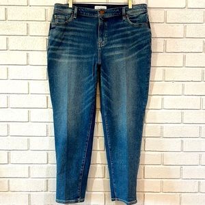 Lane Bryant Mid Rise Boyfriend Magic Waistband Jeans